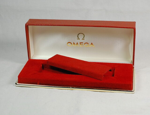 OMEGA rare box for watches and chronographs with metal bracelet - NEW OLD STOCK from 60s / 70s