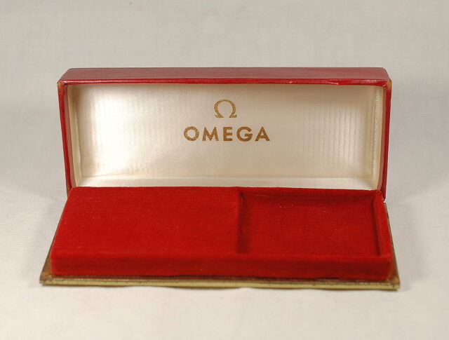 OMEGA men's watch box with leather strap - NEVER USED - 60s / 70s