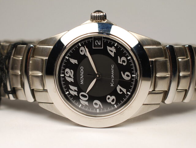 ( SOLD IN ITALY ) MOVADO KINGMATIC in steel - medium size for men - reference 84 D7 875 - steel bracelet - NEW OLD STOCK from 2000s