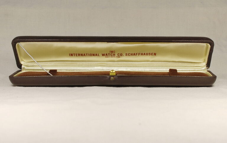IWC box for women's watches - NEW OLD STOCK from the 50s - 60s