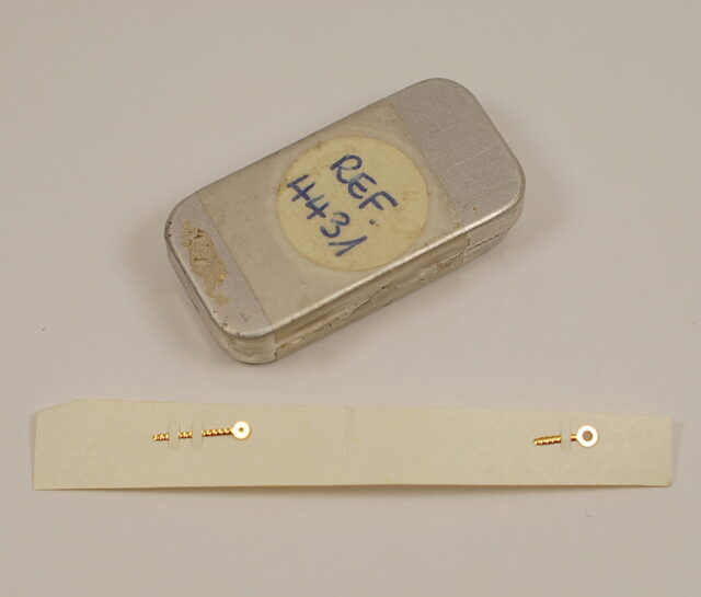 PATEK PHILIPPE ball game (hours and minutes) in yellow gold for reference 4431