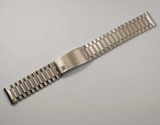 ZENITH steel bracelet from the 70s produced by NSA Swiss made 18mm handle La Casa dell Orologio