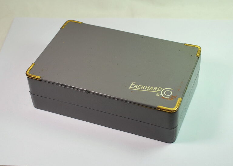 ( SOLD IN ITALY ) EBERHARD e C ° - box for watches and chronographs - NEW OLD STOCK from the 80s
