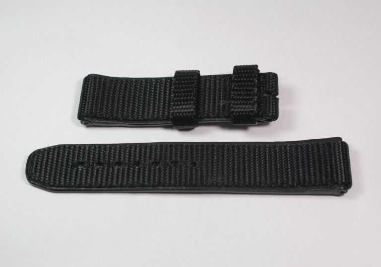 HAMILTON 22mm lug strap in black leather and nylon - NEW OLD STOCK from 2000s