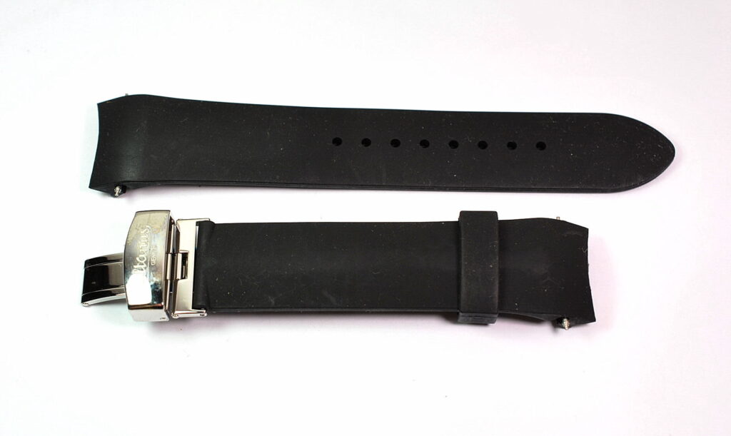 ( SOLD ) ALTANUS black rubber strap - 22mm handle - NEW complete with steel folding clasp