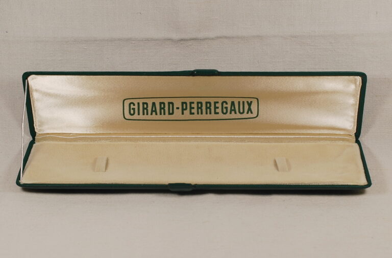 GIRARD PERREGAUX box for ladies watches - NEW OLD STOCK from 60s / 70s