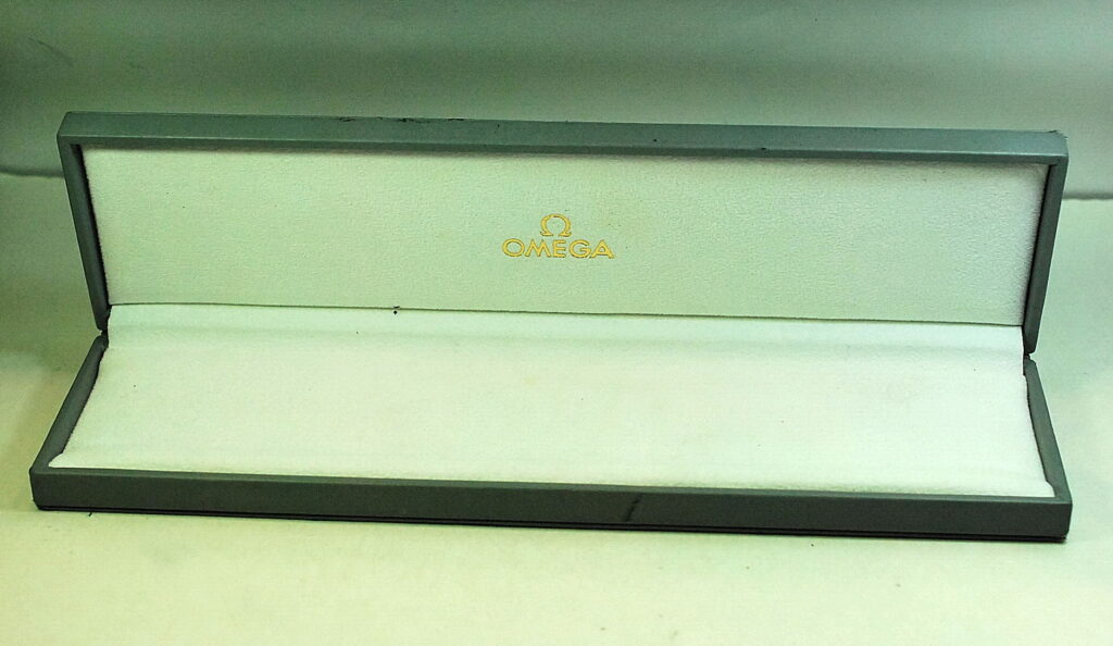 ( SOLD IN ITALY ) OMEGA box for classic men's watches from the 80s - 90s