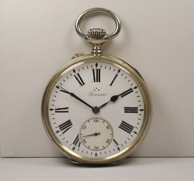 PERSEO antique clock made for the Italian State Railways - ASSIGNED - presumably dating back to the 1940s