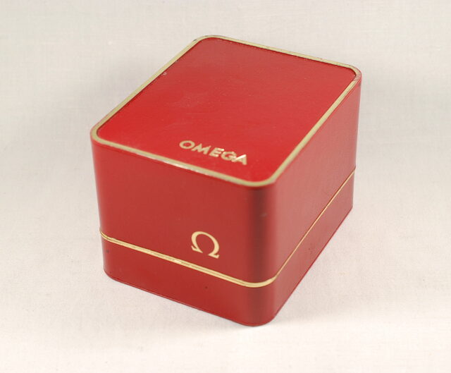 ( SOLD IN GERMANY ) OMEGA rare Speedmaster chronograph box from the 70s - exceptional condition - NEW OLD STOCK from the 70s