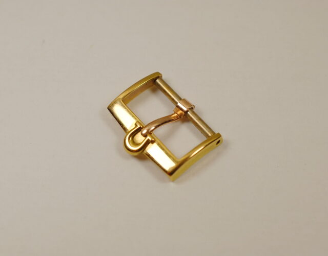 OMEGA rare original buckle, yellow gold plated suitable for steel watches and chronographs from the 50s / 60s - 16 mm internal lug